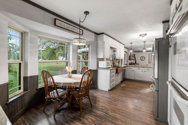 214 De La Cruz Street, Weatherford, TX 76085