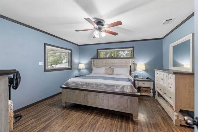 214 De La Cruz Street, Weatherford, TX 76085