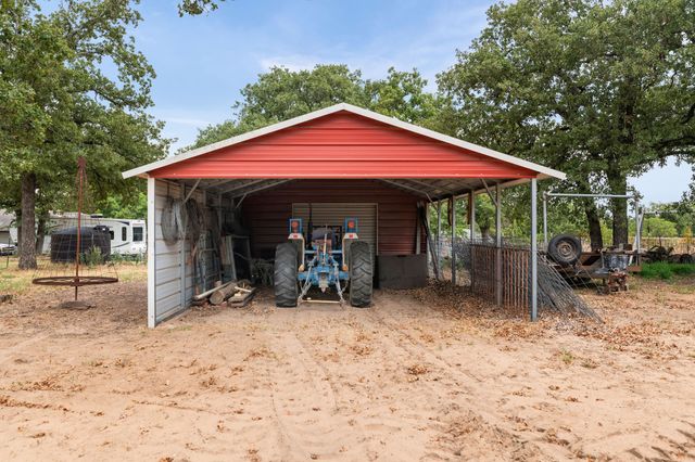 214 De La Cruz Street, Weatherford, TX 76085