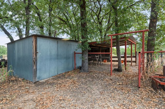 214 De La Cruz Street, Weatherford, TX 76085