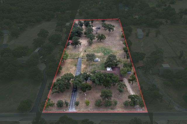 214 De La Cruz Street, Weatherford, TX 76085