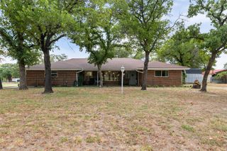 214 De La Cruz Street, Weatherford, TX 76085