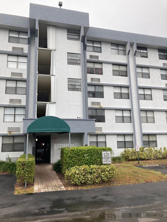 2501 Riverside Drive 110-A, Coral Springs, FL 33065