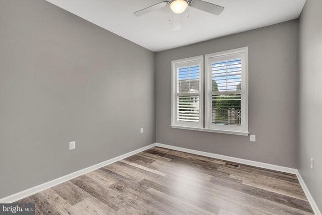 63 POTOMAC CROSSING ST, Charles Town, WV 25414