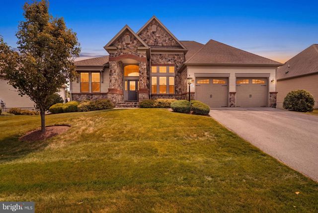 63 POTOMAC CROSSING ST, Charles Town, WV 25414