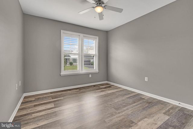 63 POTOMAC CROSSING ST, Charles Town, WV 25414