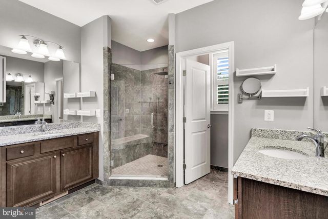 63 POTOMAC CROSSING ST, Charles Town, WV 25414