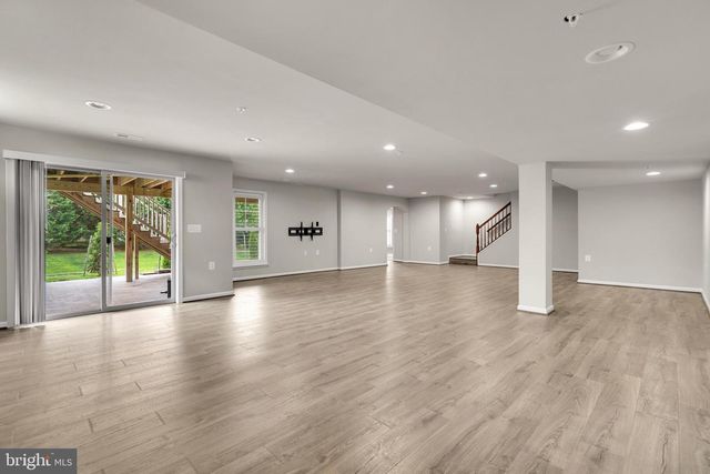 63 POTOMAC CROSSING ST, Charles Town, WV 25414
