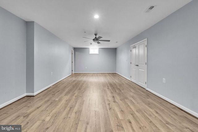 63 POTOMAC CROSSING ST, Charles Town, WV 25414