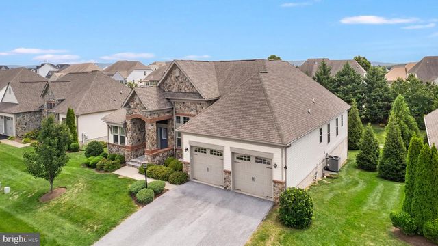 63 POTOMAC CROSSING ST, Charles Town, WV 25414