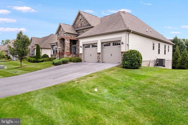 63 POTOMAC CROSSING ST, Charles Town, WV 25414