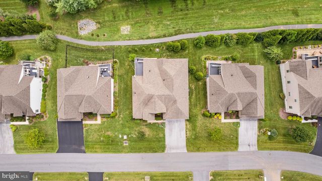 63 POTOMAC CROSSING ST, Charles Town, WV 25414