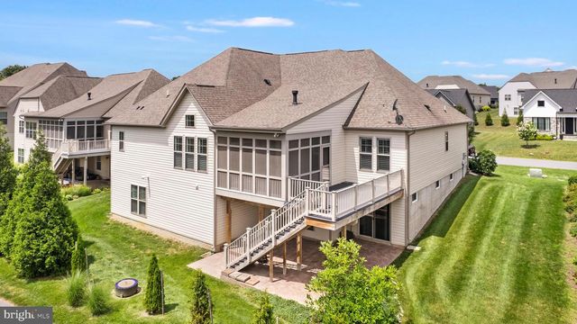 63 POTOMAC CROSSING ST, Charles Town, WV 25414