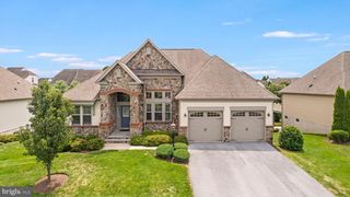 63 POTOMAC CROSSING ST, Charles Town, WV 25414