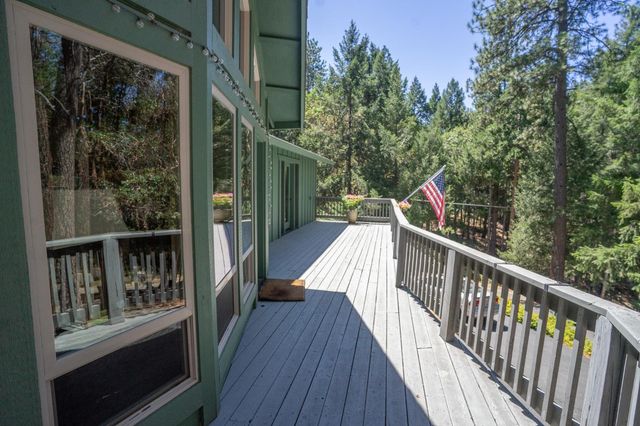 26035 Meadow Dr, Pioneer, CA 95666