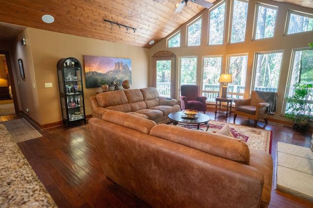 26035 Meadow Dr, Pioneer, CA 95666
