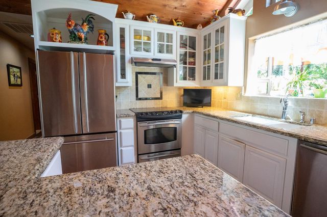 26035 Meadow Dr, Pioneer, CA 95666