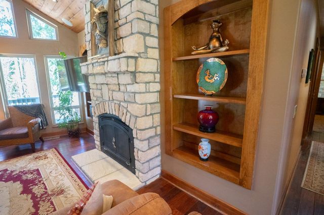 26035 Meadow Dr, Pioneer, CA 95666