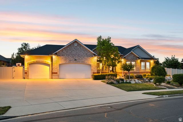 2034 W MERIDIES DR, South Jordan, UT 84095
