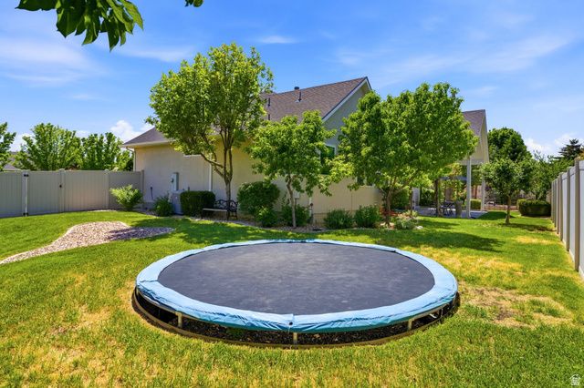 2034 W MERIDIES DR, South Jordan, UT 84095