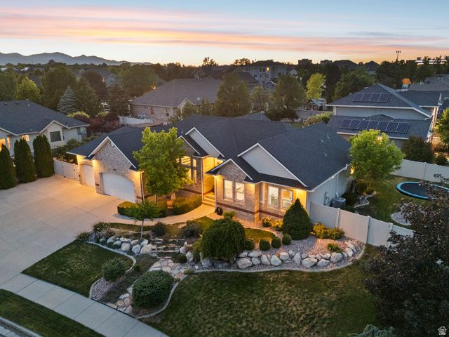 2034 W MERIDIES DR, South Jordan, UT 84095