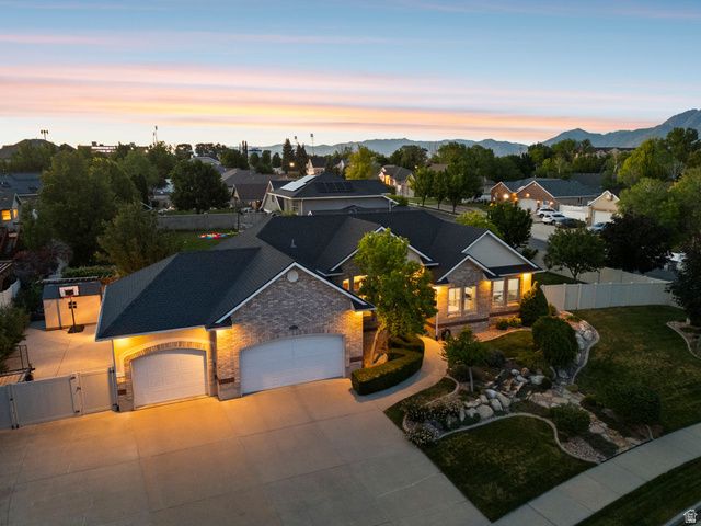 2034 W MERIDIES DR, South Jordan, UT 84095