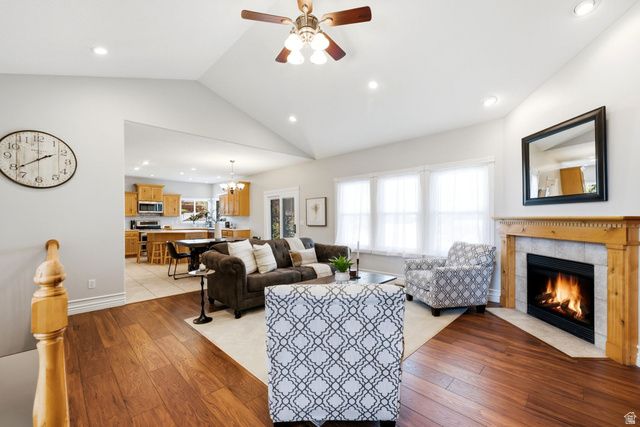 2034 W MERIDIES DR, South Jordan, UT 84095
