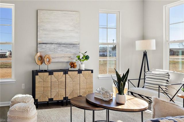 204 Strawberry Acres DR, Elizabeth City, NC 27909