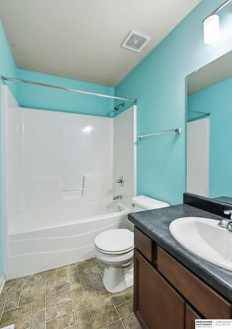 14555 Gilder Avenue, Bennington, NE 68007
