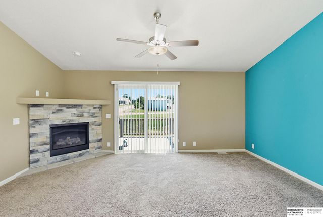 14555 Gilder Avenue, Bennington, NE 68007