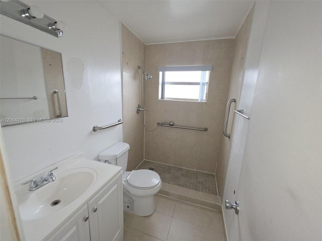 45 E 11th St 15, Hialeah, FL 33010