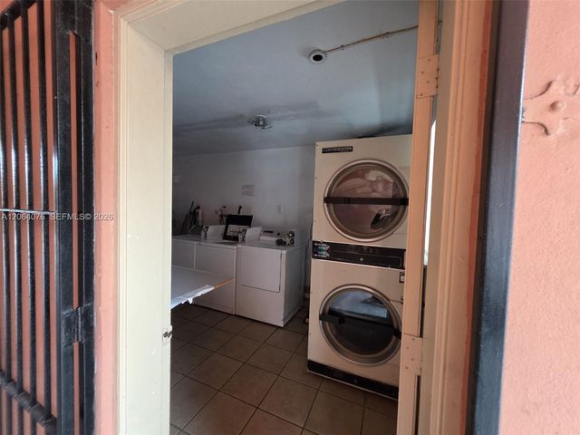 45 E 11th St 15, Hialeah, FL 33010