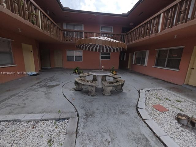 45 E 11th St 15, Hialeah, FL 33010