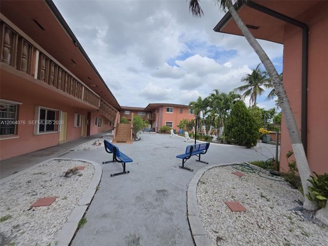 45 E 11th St 15, Hialeah, FL 33010