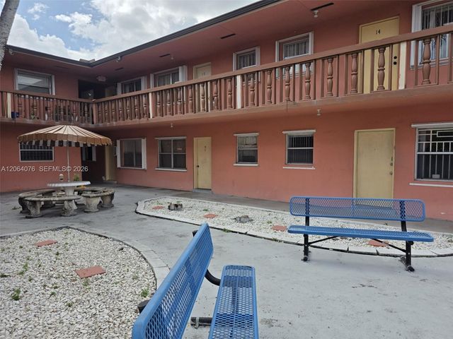 45 E 11th St 15, Hialeah, FL 33010