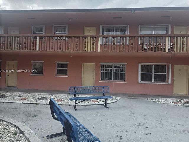 45 E 11th St 15, Hialeah, FL 33010