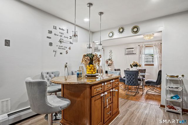 7 Newport Drive, Waterbury, CT 06705