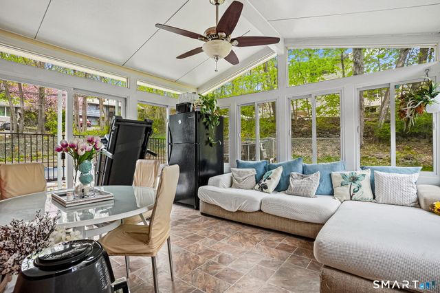 7 Newport Drive, Waterbury, CT 06705