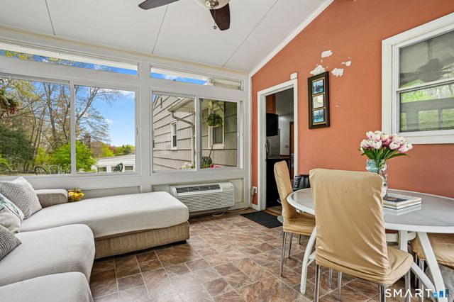 7 Newport Drive, Waterbury, CT 06705