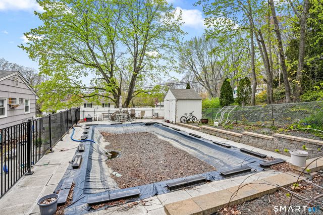 7 Newport Drive, Waterbury, CT 06705