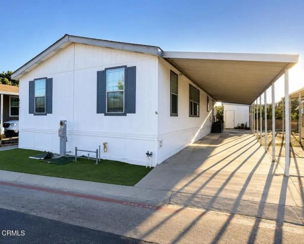 211 Calle de La Rosa 211, Camarillo, CA 93012