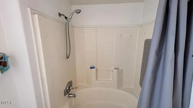 211 Calle de La Rosa 211, Camarillo, CA 93012