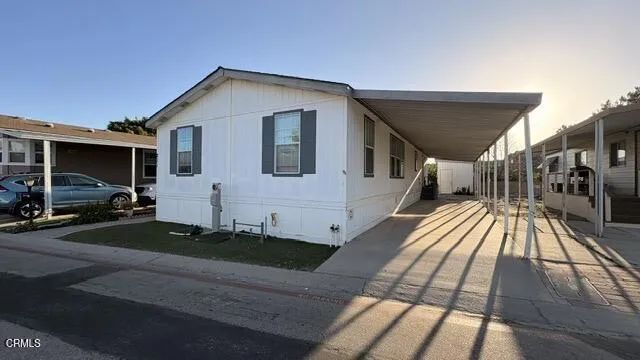 211 Calle de La Rosa 211, Camarillo, CA 93012