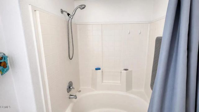 211 Calle de La Rosa 211, Camarillo, CA 93012