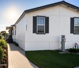 211 Calle de La Rosa 211, Camarillo, CA 93012