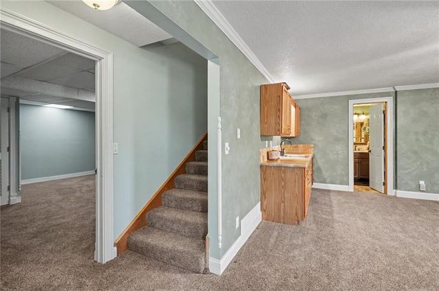 618 E 1714 Road, Baldwin City, KS 66006