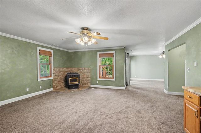 618 E 1714 Road, Baldwin City, KS 66006