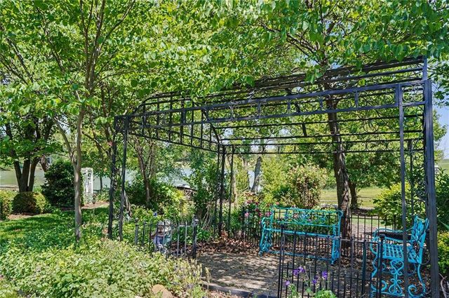 618 E 1714 Road, Baldwin City, KS 66006