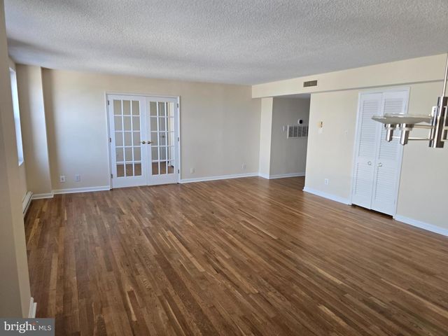 1101 SAINT PAUL ST #1212, Baltimore, MD 21202