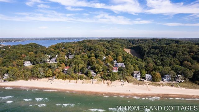 2312 Maksaba Trail, Macatawa, MI 49434